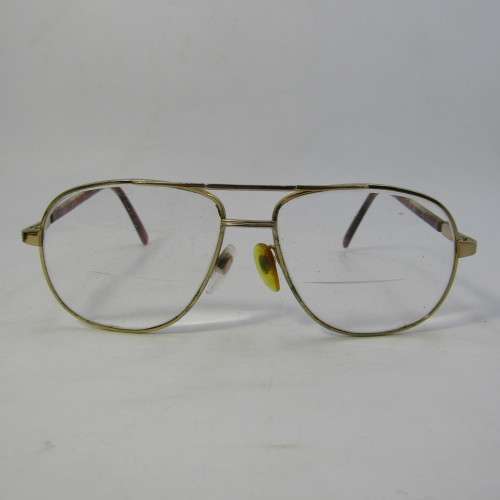 Vintage reading glasses in case