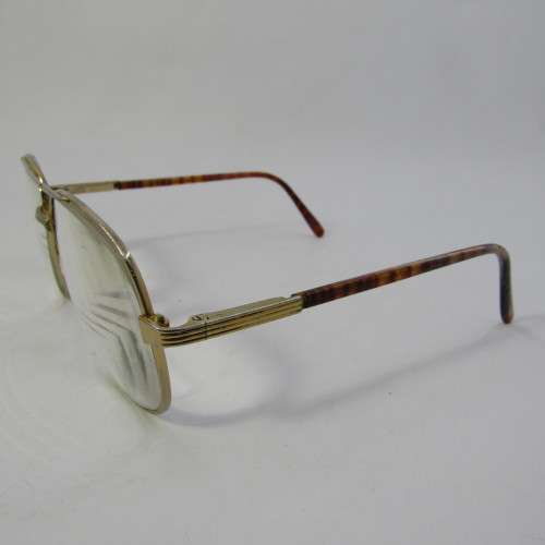 Vintage reading glasses in case