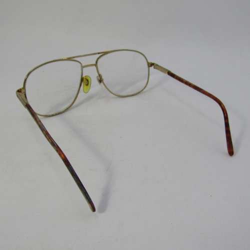Vintage reading glasses in case