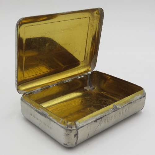 Vintage M and Co Jahncke`s patent small tin