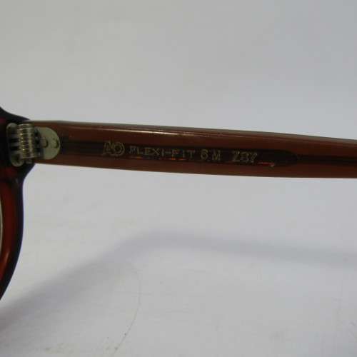 Vintage AO flexifit 6m frame with glasses in case