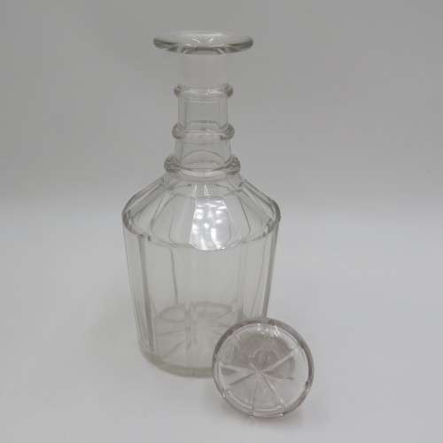 Vintage crystal glass decanter - Small chips