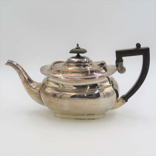 Vintage Excalibur silver plated tea pot