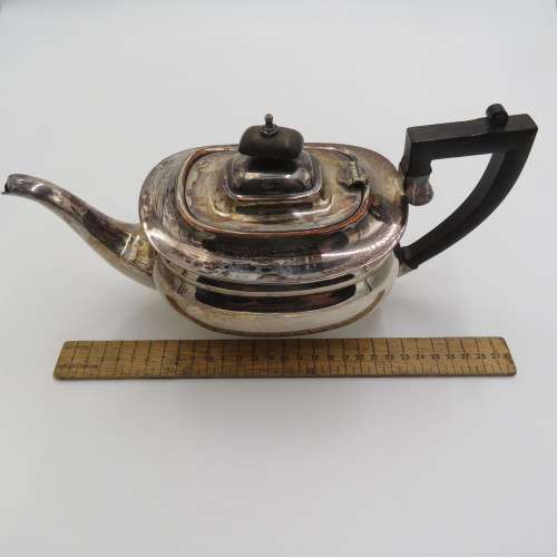 Vintage Excalibur silver plated tea pot