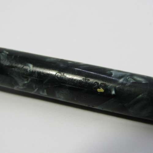 Vintage Conway Stewart fountain pen with 14kt gold nib in box