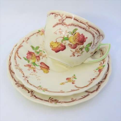 Royal Doulton Chiltren pattern trio