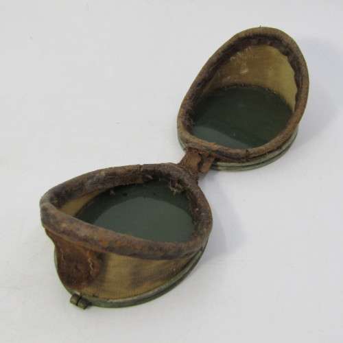 Pair of antique / vintage motorcycle glasses - no strap