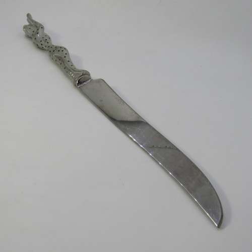Diana Carmichael Cheetah carving set