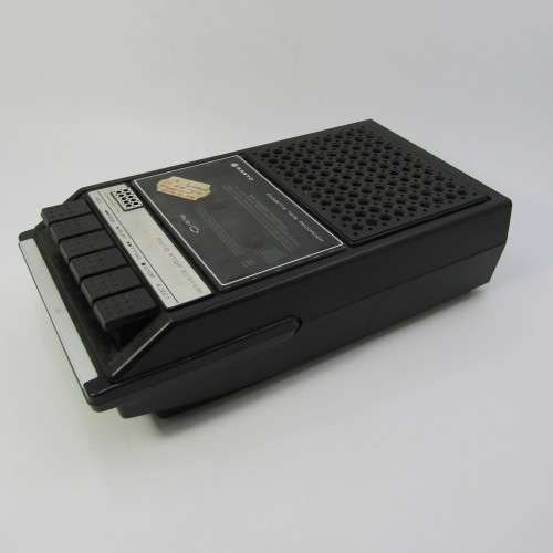 Vintage Sanyo Cassette tape recorder- not working