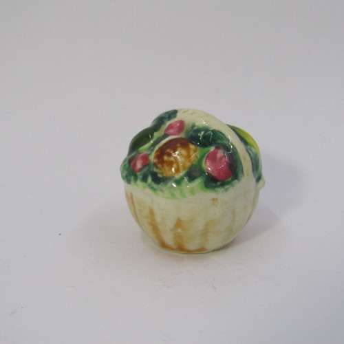 Pair of vintage flower basket salt and pepper shakers