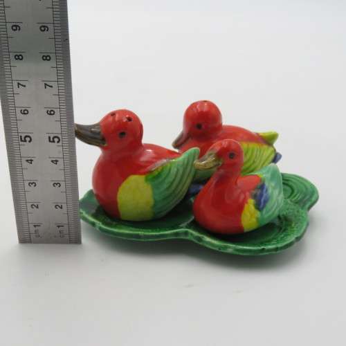 Vintage porcelain 3 ducks sat and pepper shakers - mustard pot bowl missing
