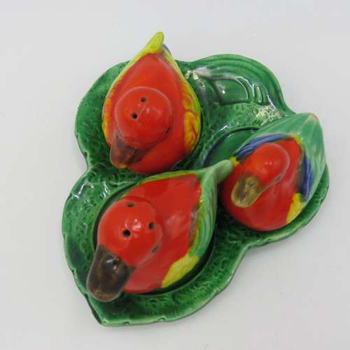 Vintage porcelain 3 ducks sat and pepper shakers - mustard pot bowl missing
