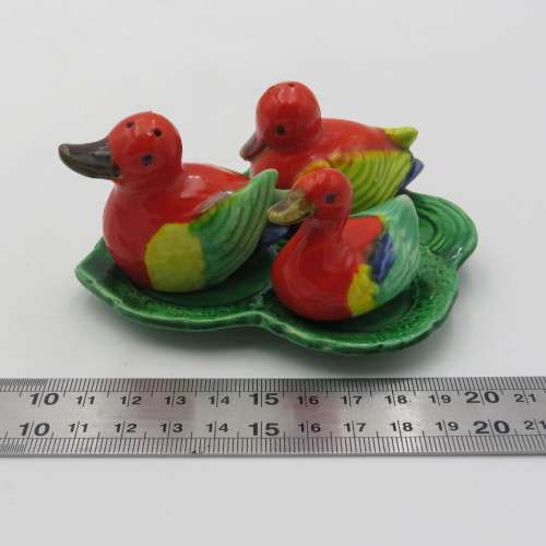 Vintage porcelain 3 ducks sat and pepper shakers - mustard pot bowl missing