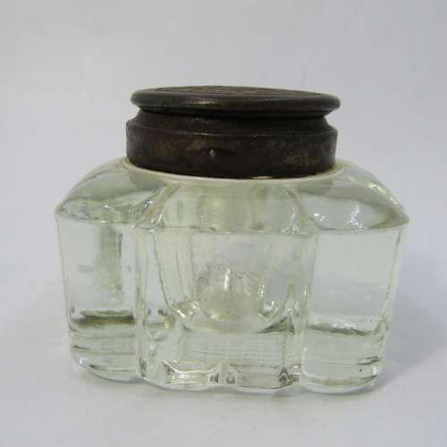 Vintage inkwell - lid broken