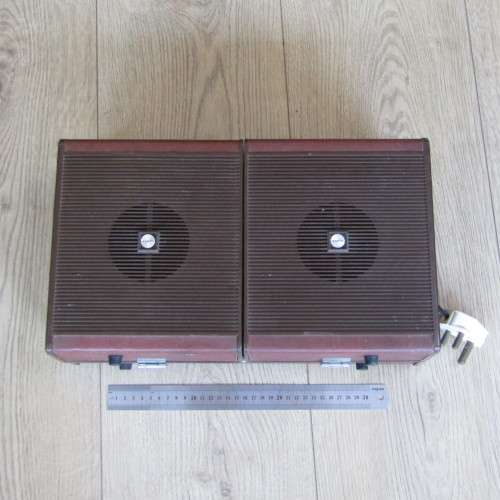 Vintage Sanyo travel record player - only one channel works on radio and turntable needs service