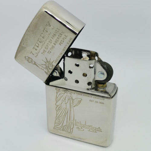 Original Zippo with Statue of Liberty