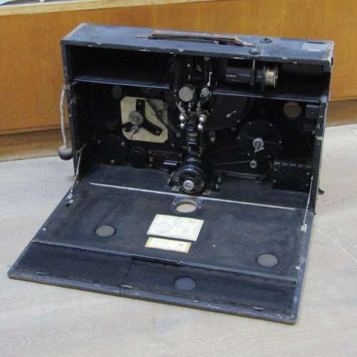 Zeiss Ikon Kinebox B 1000 ton Type B 35mm projector - circa 1930`s - not tested
