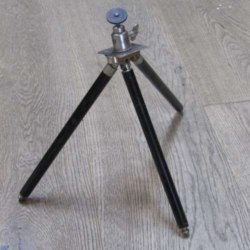 Vintage Leitz Wetzlar camera tripod - 120cm