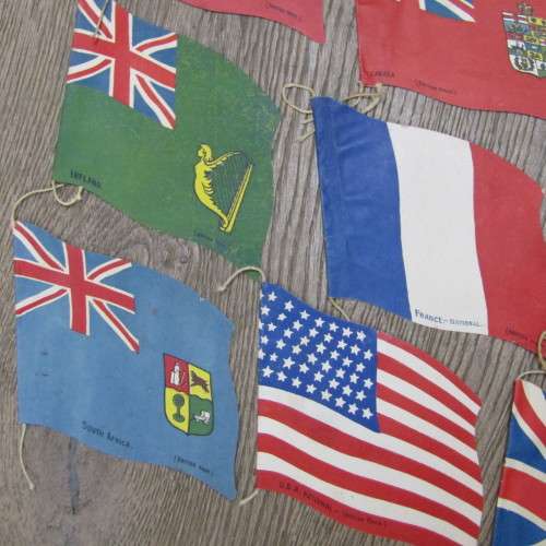 Lot of 15 bunting paper flags - vintage