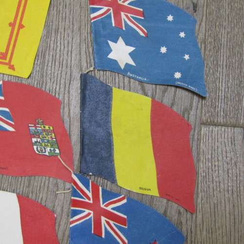 Lot of 15 bunting paper flags - vintage
