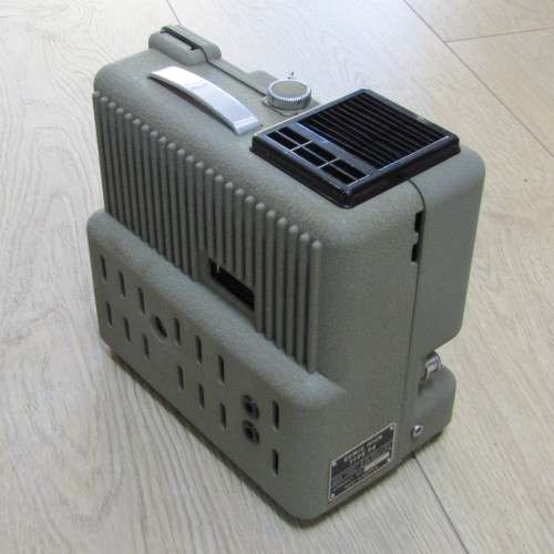 Vintage Eumig P8 projector - serial 601381 in original case and box - excellent condition