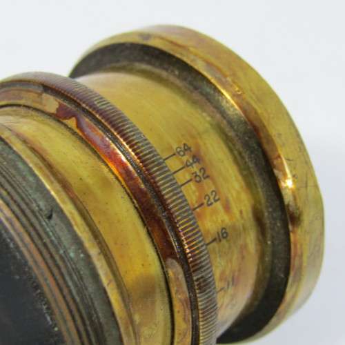 Beck Symmetrical lens - antique brass lens