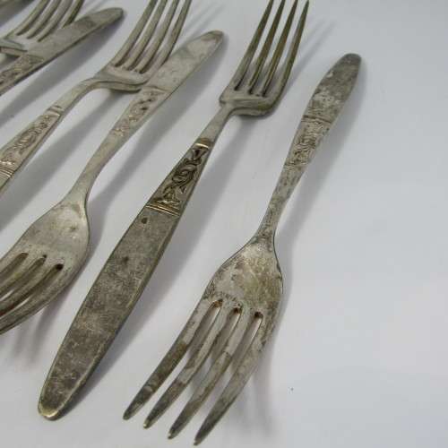 Lot of 9 De Moutfort silver plated forks - vintage