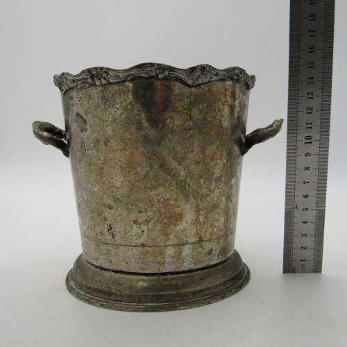 Matjiesfontein 1971 Peugeot 504 Rallye award to P. Gash silver plated ice bucket