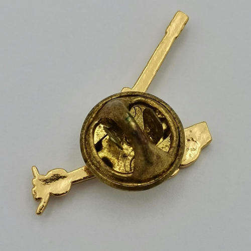 Vintage Artillery pin badge