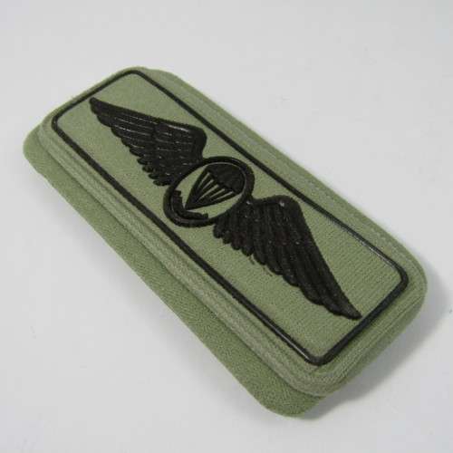 SANDF Paratrooper free fall wing embossed badge