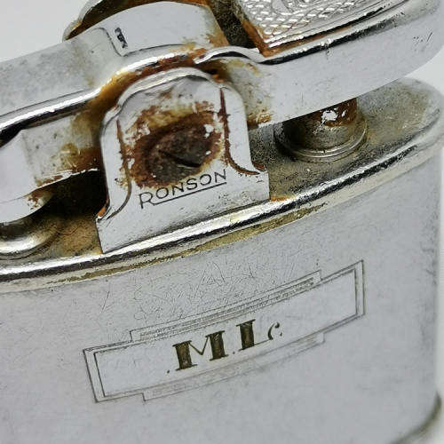 Vintage Ronson Lighter - Not working