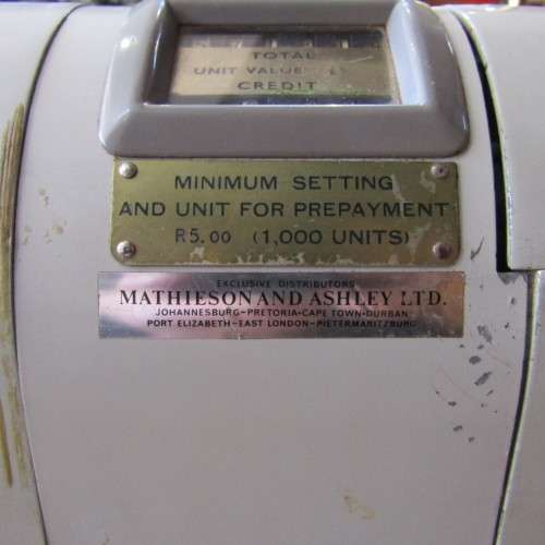 Vintage 1940`s Pitney-Bowes Model S14041 postage meter in case