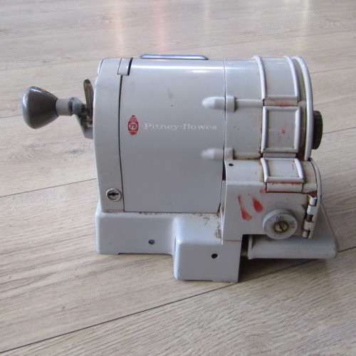 Vintage 1940`s Pitney-Bowes Model S14041 postage meter in case