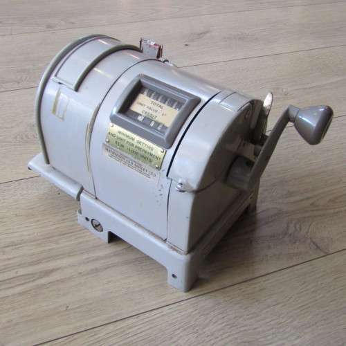 Vintage 1940`s Pitney-Bowes Model S14041 postage meter in case