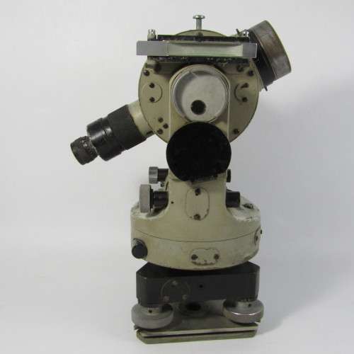 Vintage Carl Zeiss TH.IV theodolite in case - top spirit level broken