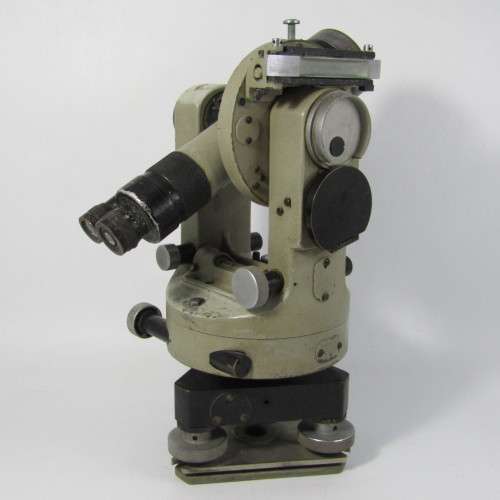 Vintage Carl Zeiss TH.IV theodolite in case - top spirit level broken