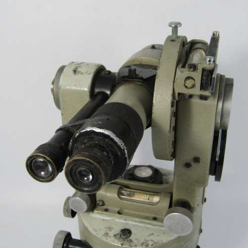 Vintage Carl Zeiss TH.IV theodolite in case - top spirit level broken
