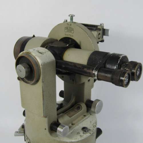Vintage Carl Zeiss TH.IV theodolite in case - top spirit level broken