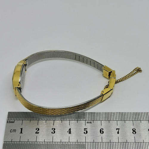 Vintage Orient Quartz ladies watch - working