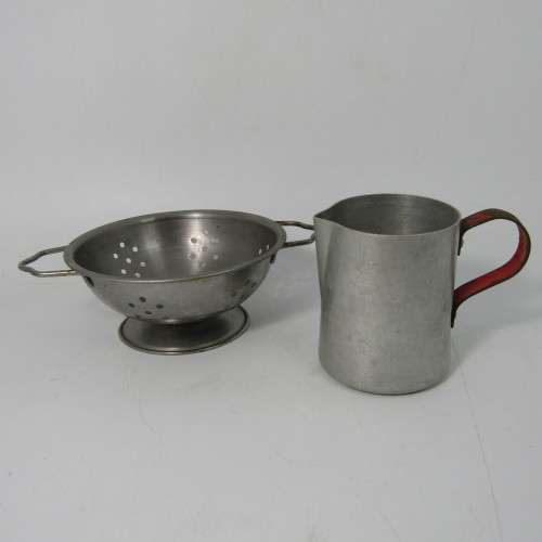 Lot of vintage childs playing pots and pans
