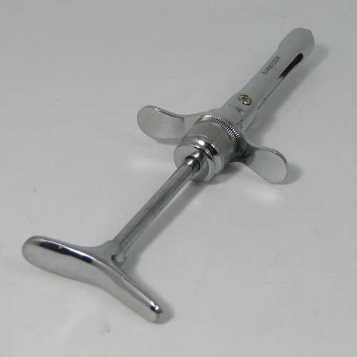 Lot of 7 stainless steel Dentist syringes and other tools