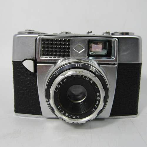 Vintage AGFA Optima Ia 35mm camera in pouch with auto 22 sunpak flash