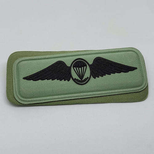 SANDF Paratrooper instructor qualification wing - embossed