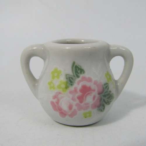 Vintage miniature tea set with 7 pieces