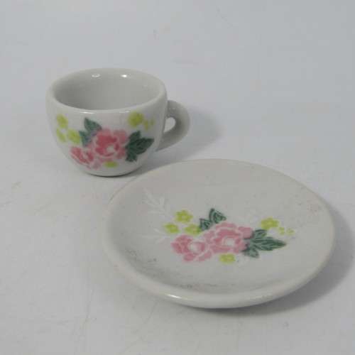 Vintage miniature tea set with 7 pieces