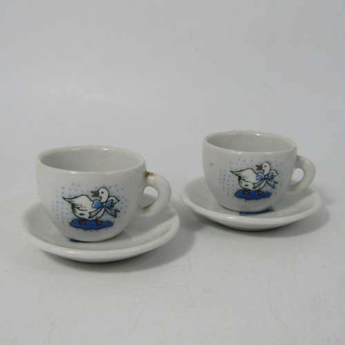 Vintage miniature tea set with 7 pieces