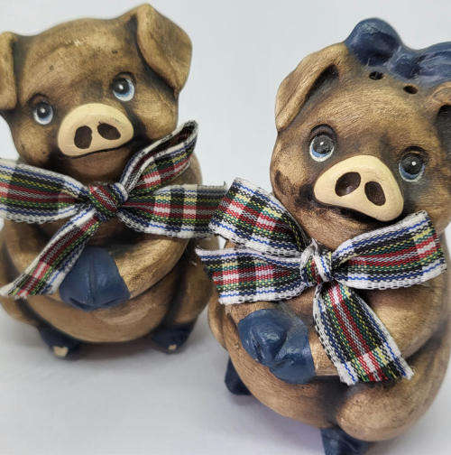 Pair of piggy salt and pepper pots