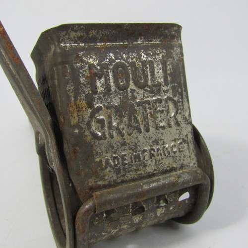 Vintage MOULI grater / cutter - handheld