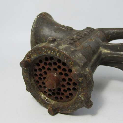 Vintage No. 5 Reliance Husqvarna meat mincer