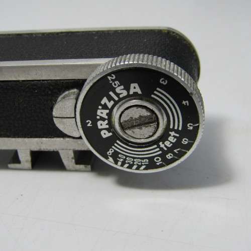 Voigtlanders VITO B in leather case and original box (1956) and books plus rangefinder